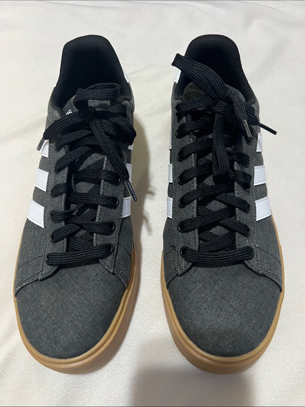 Like New Adidas Men’s Sneakers Daily Court
